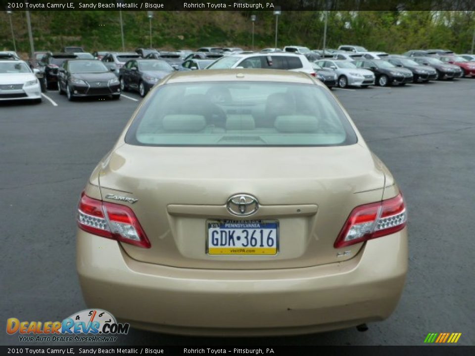 2010 Toyota Camry LE Sandy Beach Metallic / Bisque Photo #12