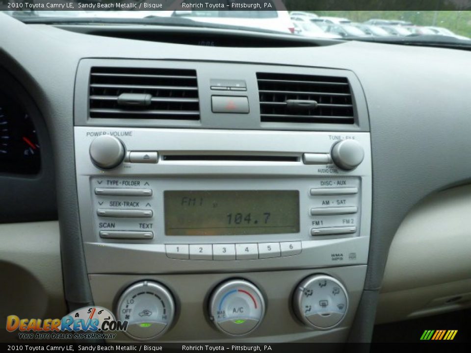 2010 Toyota Camry LE Sandy Beach Metallic / Bisque Photo #19