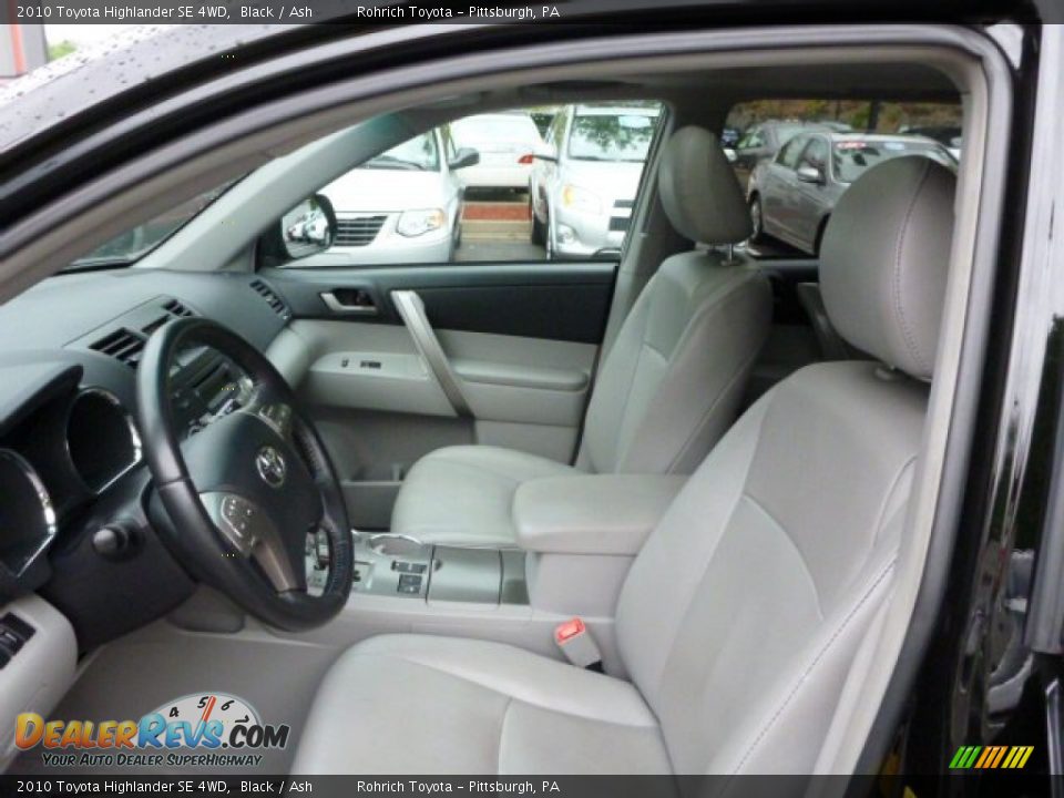2010 Toyota Highlander SE 4WD Black / Ash Photo #4