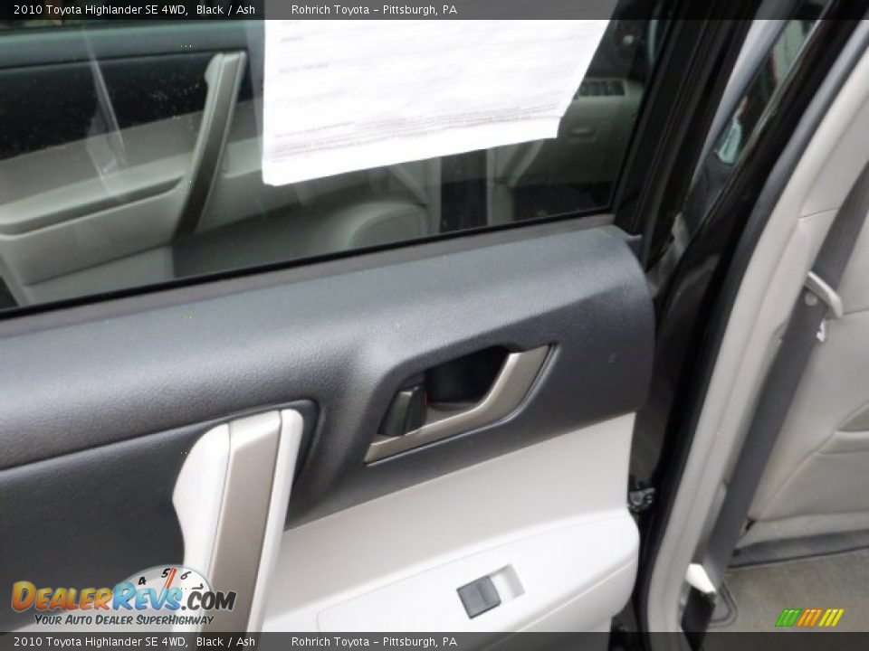 2010 Toyota Highlander SE 4WD Black / Ash Photo #15