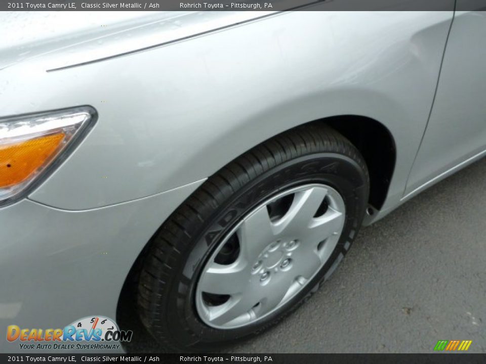 2011 Toyota Camry LE Classic Silver Metallic / Ash Photo #8