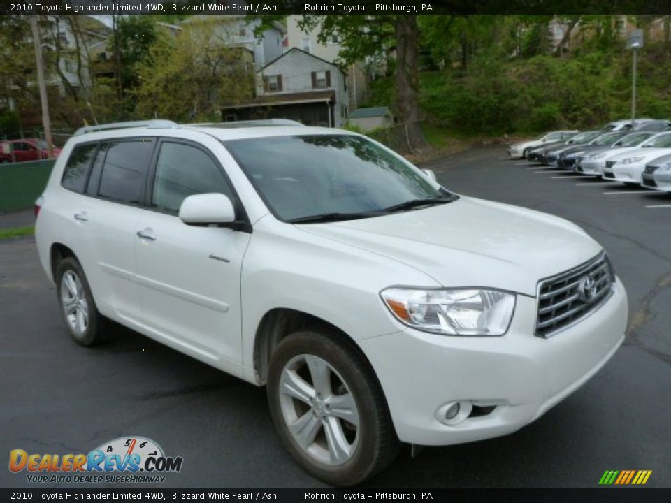 Front 3/4 View of 2010 Toyota Highlander Limited 4WD Photo #1