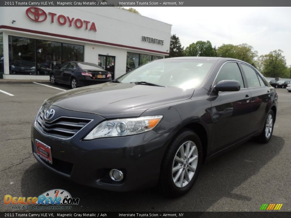 2011 Toyota Camry XLE V6 Magnetic Gray Metallic / Ash Photo #1