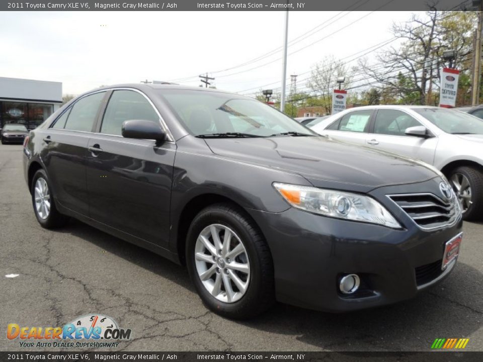 2011 Toyota Camry XLE V6 Magnetic Gray Metallic / Ash Photo #3