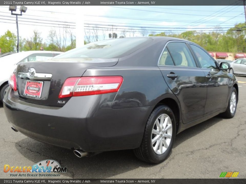 2011 Toyota Camry XLE V6 Magnetic Gray Metallic / Ash Photo #4