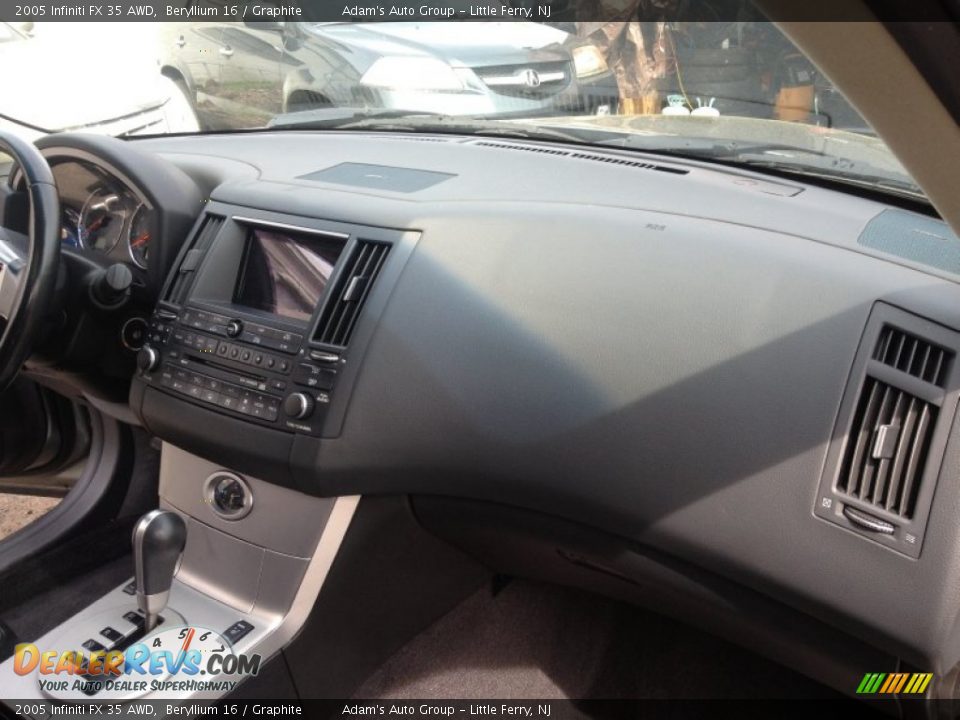 2005 Infiniti FX 35 AWD Beryllium 16 / Graphite Photo #25