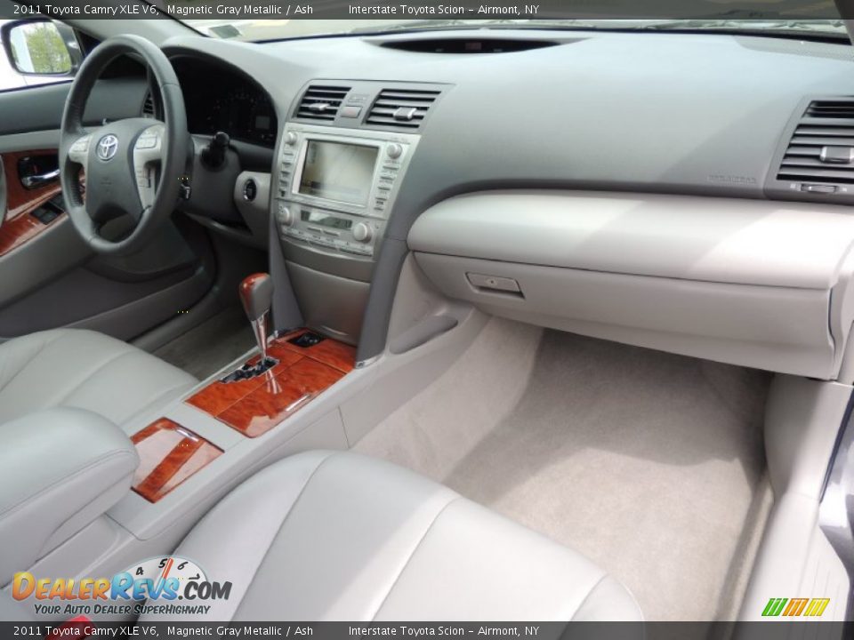 2011 Toyota Camry XLE V6 Magnetic Gray Metallic / Ash Photo #21