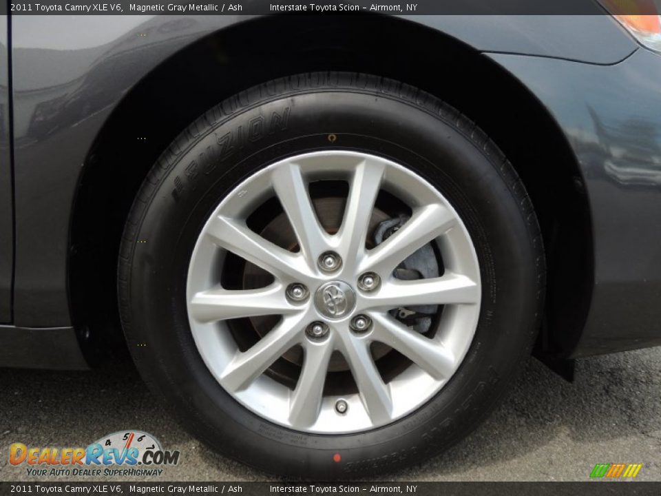 2011 Toyota Camry XLE V6 Magnetic Gray Metallic / Ash Photo #23