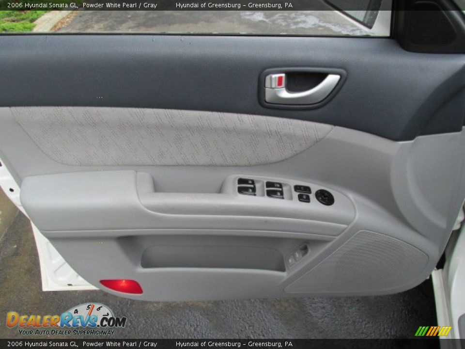 2006 Hyundai Sonata GL Powder White Pearl / Gray Photo #11