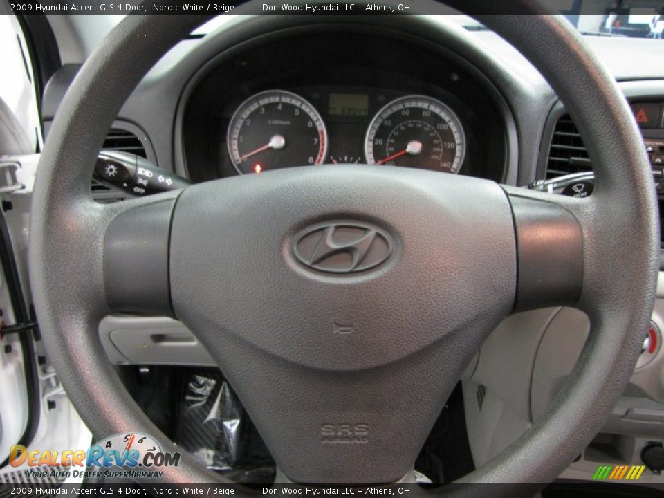 2009 Hyundai Accent GLS 4 Door Nordic White / Beige Photo #14