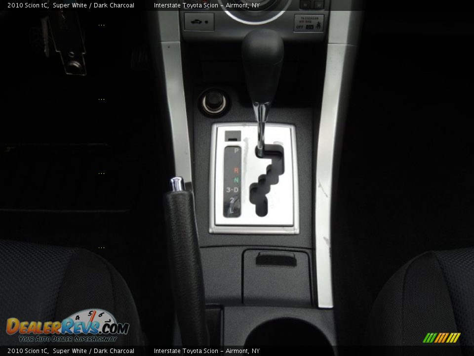 2010 Scion tC Super White / Dark Charcoal Photo #16