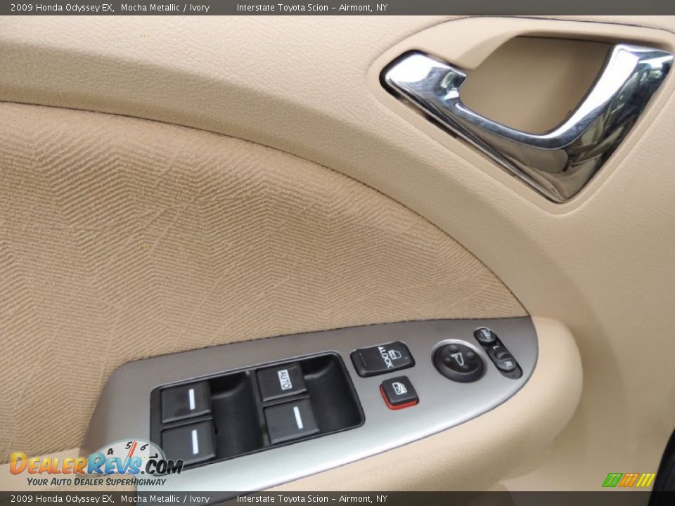 Controls of 2009 Honda Odyssey EX Photo #8