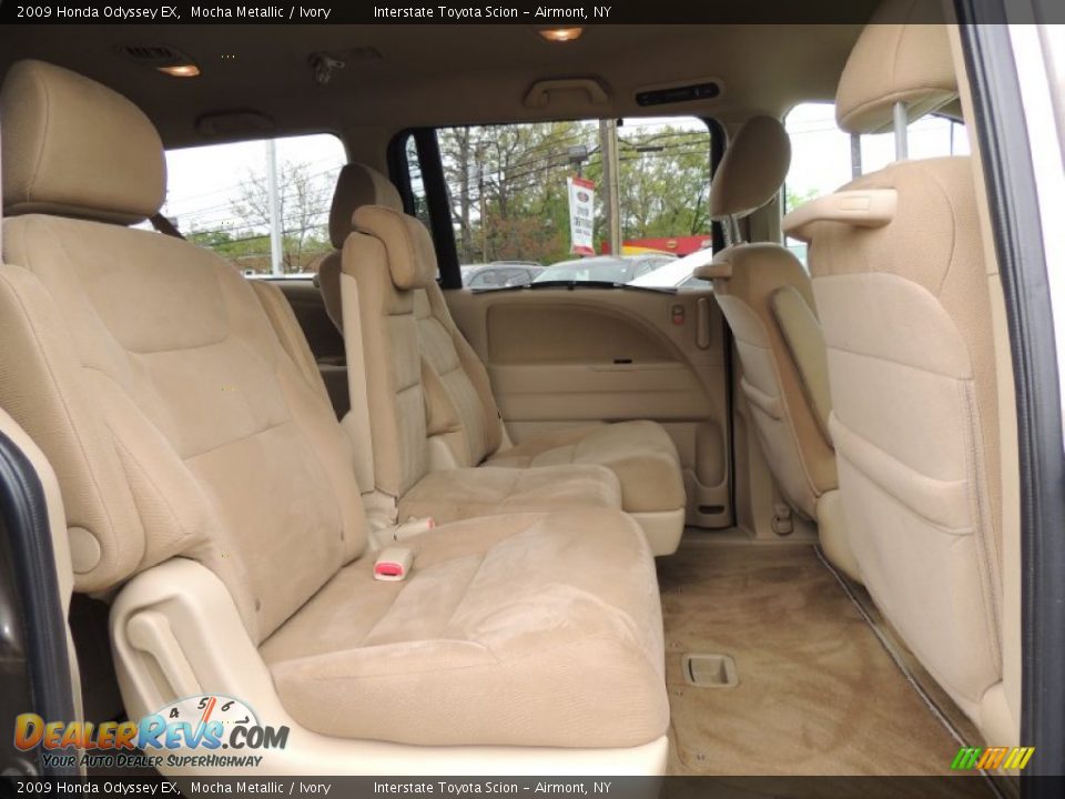 Rear Seat of 2009 Honda Odyssey EX Photo #17