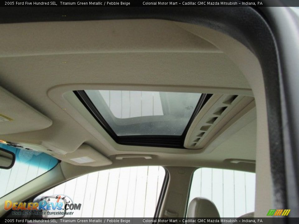 2005 Ford Five Hundred SEL Titanium Green Metallic / Pebble Beige Photo #13