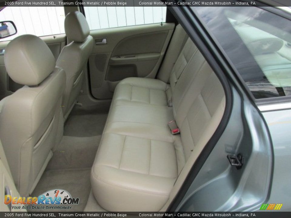 Rear Seat of 2005 Ford Five Hundred SEL Photo #18