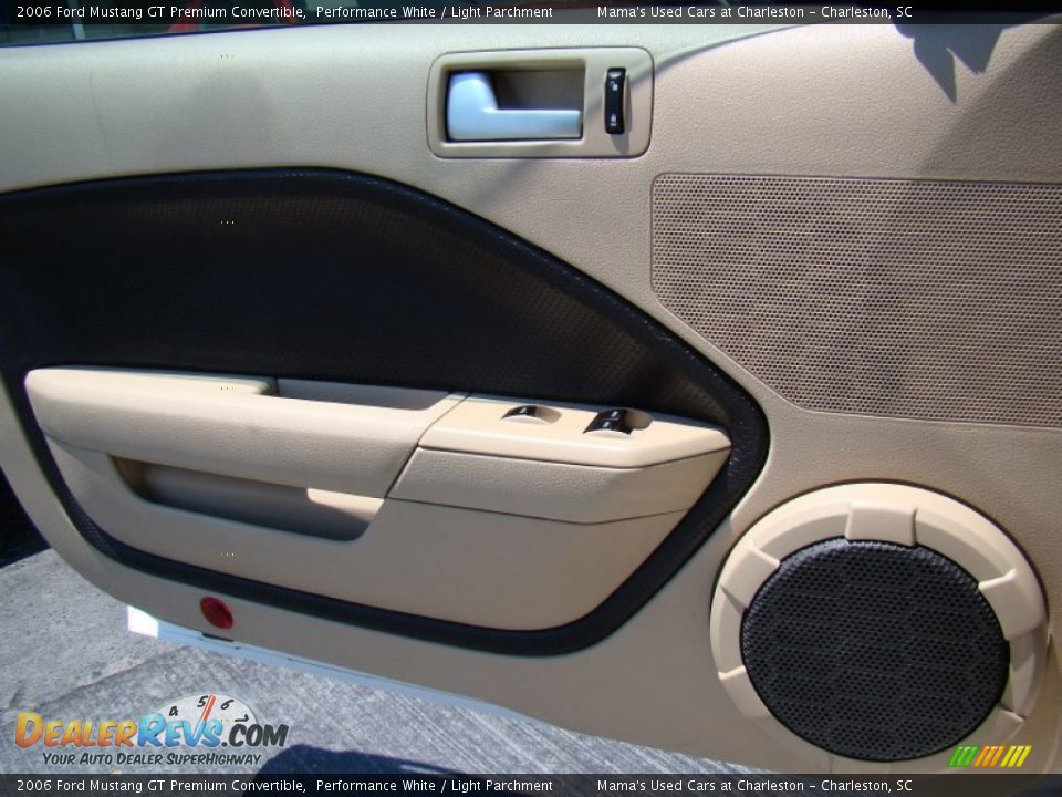 2006 Ford Mustang GT Premium Convertible Performance White / Light Parchment Photo #13