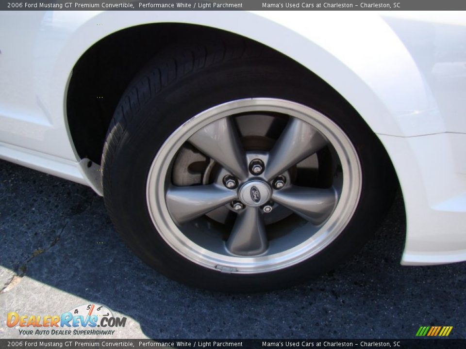 2006 Ford Mustang GT Premium Convertible Performance White / Light Parchment Photo #22