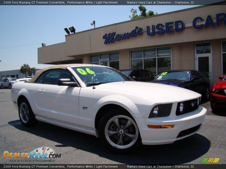 2006 Ford Mustang GT Premium Convertible Performance White / Light Parchment Photo #23
