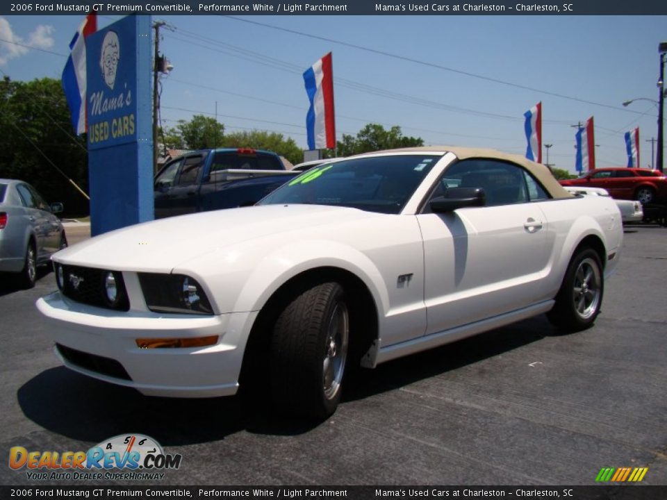 2006 Ford Mustang GT Premium Convertible Performance White / Light Parchment Photo #24