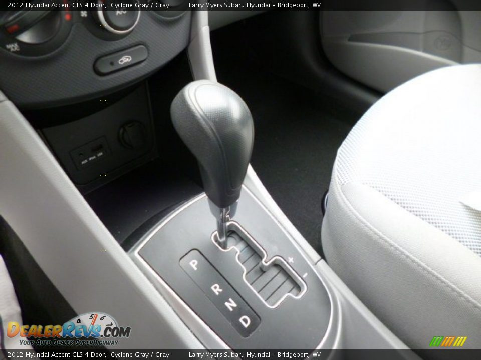 2012 Hyundai Accent GLS 4 Door Shifter Photo #18