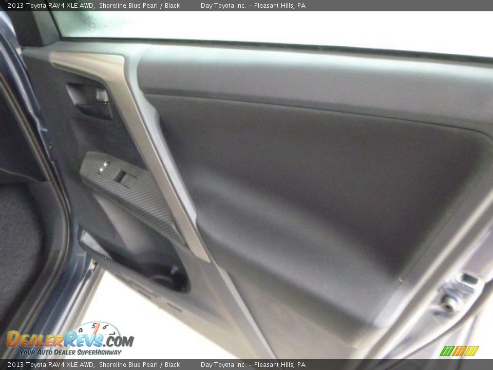2013 Toyota RAV4 XLE AWD Shoreline Blue Pearl / Black Photo #11
