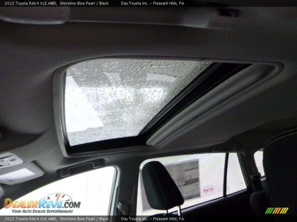 2013 Toyota RAV4 XLE AWD Shoreline Blue Pearl / Black Photo #17