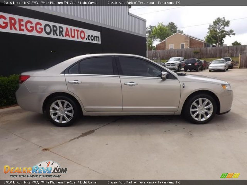 2010 Lincoln MKZ FWD White Platinum Tri-Coat / Light Camel Photo #5