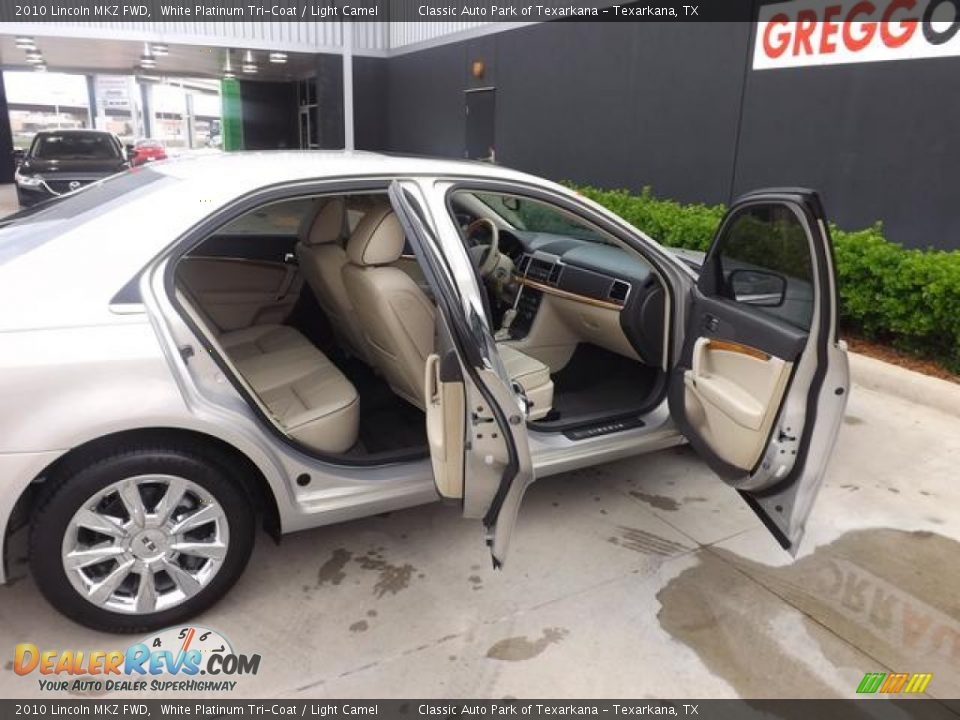 2010 Lincoln MKZ FWD White Platinum Tri-Coat / Light Camel Photo #9