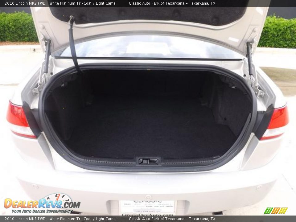 2010 Lincoln MKZ FWD White Platinum Tri-Coat / Light Camel Photo #11