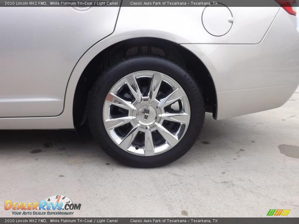 2010 Lincoln MKZ FWD White Platinum Tri-Coat / Light Camel Photo #15