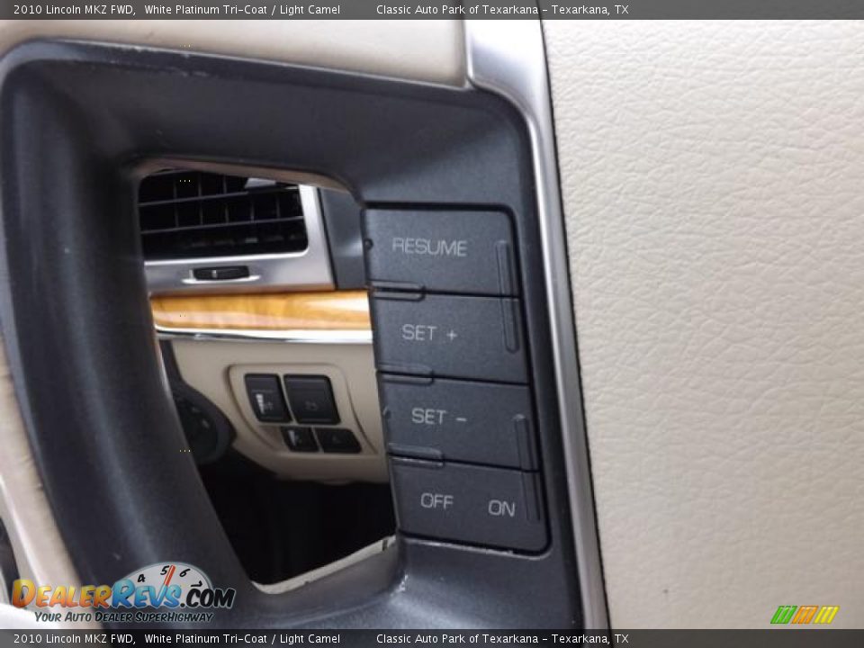 2010 Lincoln MKZ FWD White Platinum Tri-Coat / Light Camel Photo #20