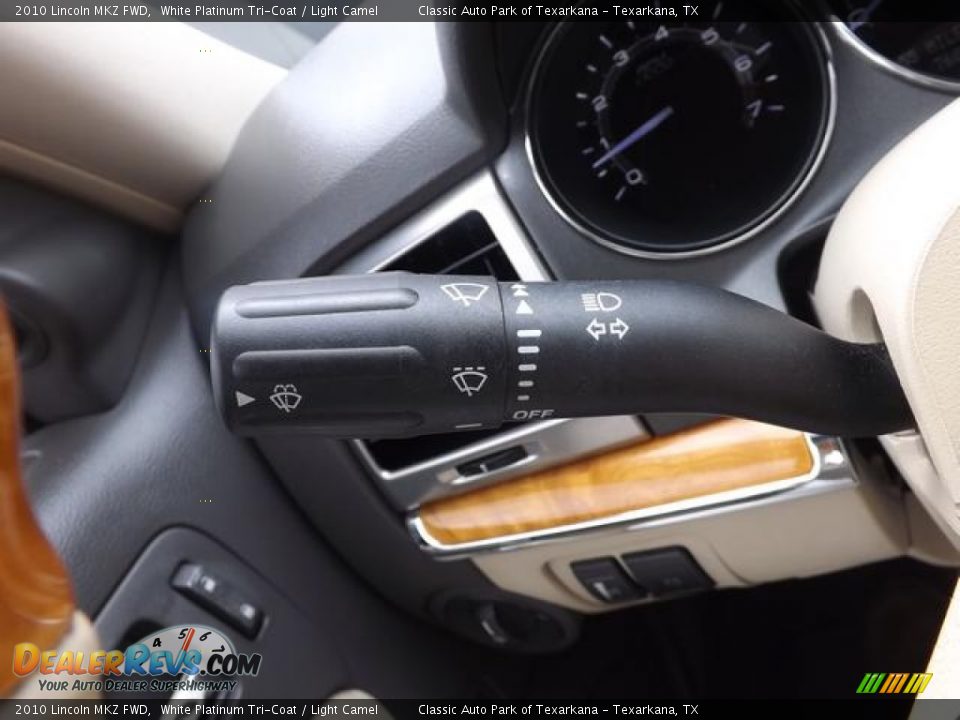 2010 Lincoln MKZ FWD White Platinum Tri-Coat / Light Camel Photo #21