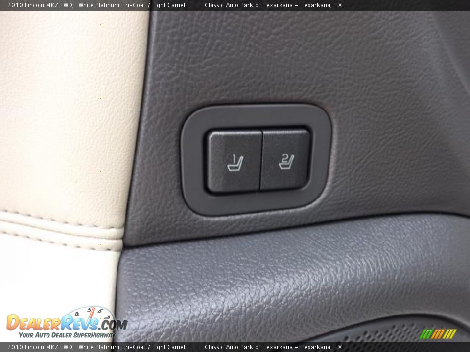 2010 Lincoln MKZ FWD White Platinum Tri-Coat / Light Camel Photo #32