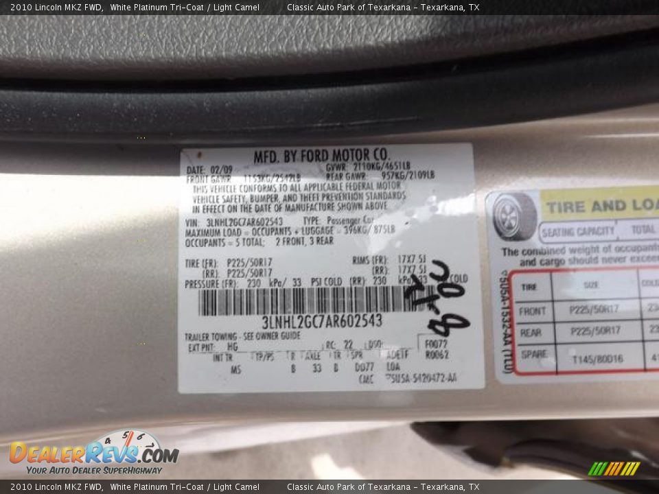 2010 Lincoln MKZ FWD White Platinum Tri-Coat / Light Camel Photo #35