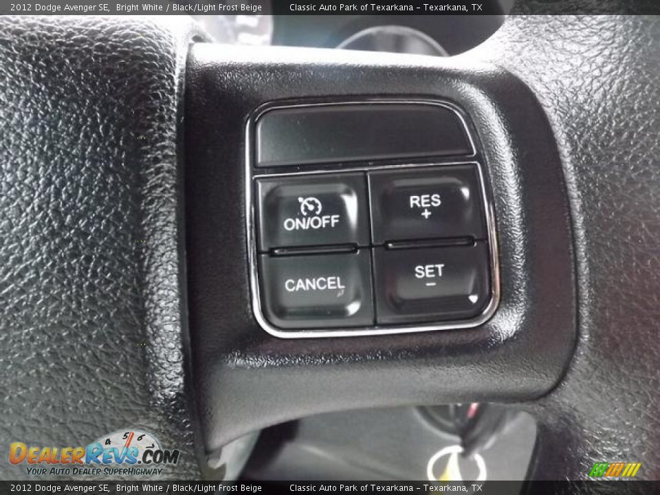 2012 Dodge Avenger SE Bright White / Black/Light Frost Beige Photo #18