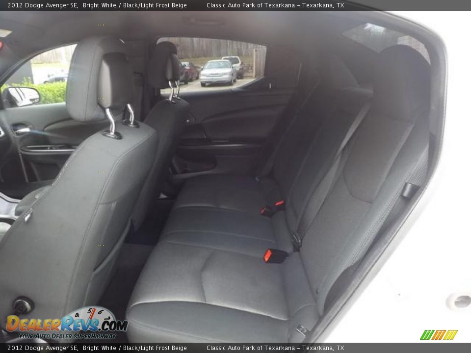 2012 Dodge Avenger SE Bright White / Black/Light Frost Beige Photo #25