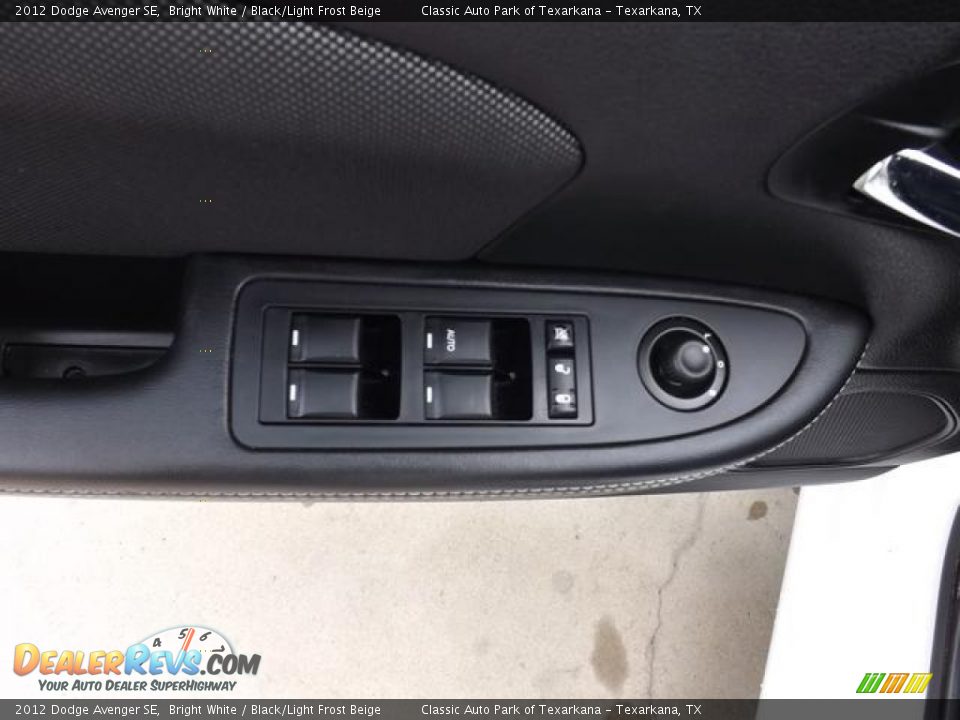 2012 Dodge Avenger SE Bright White / Black/Light Frost Beige Photo #27