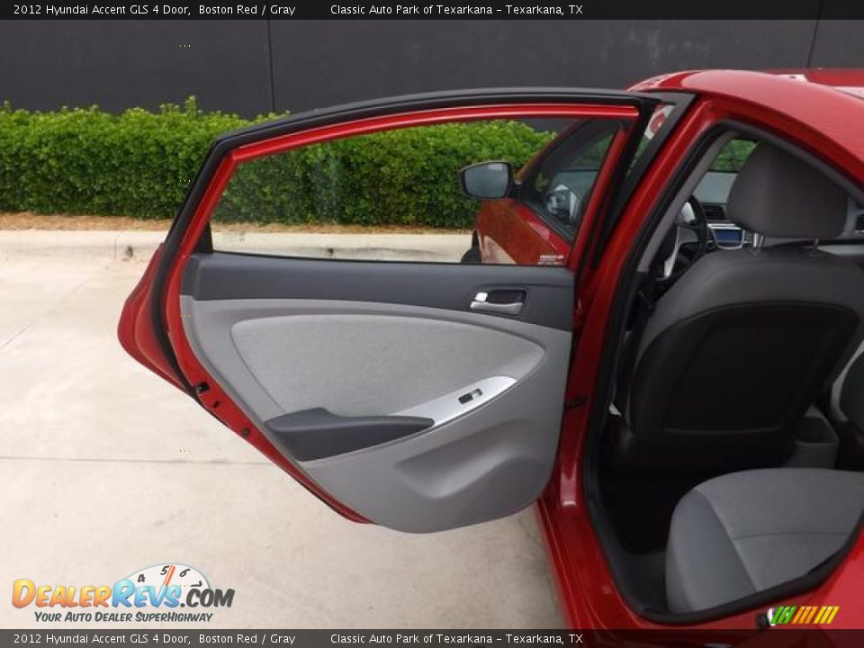 2012 Hyundai Accent GLS 4 Door Boston Red / Gray Photo #28