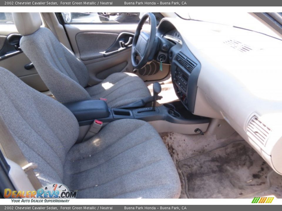 2002 Chevrolet Cavalier Sedan Forest Green Metallic / Neutral Photo #5