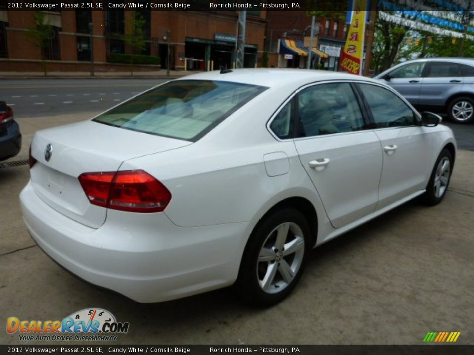 2012 Volkswagen Passat 2.5L SE Candy White / Cornsilk Beige Photo #11