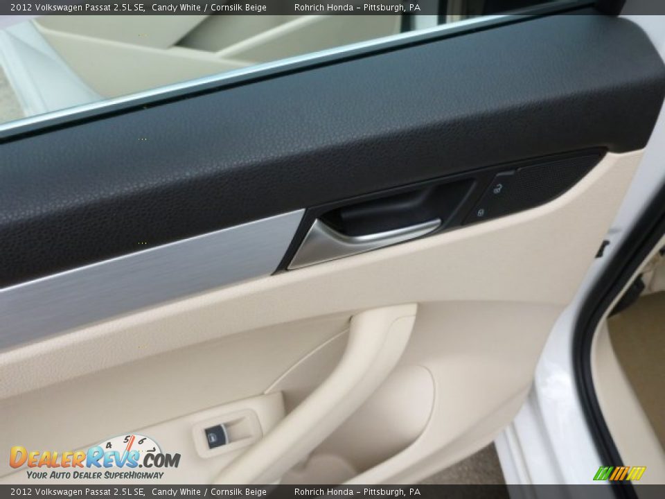 2012 Volkswagen Passat 2.5L SE Candy White / Cornsilk Beige Photo #13