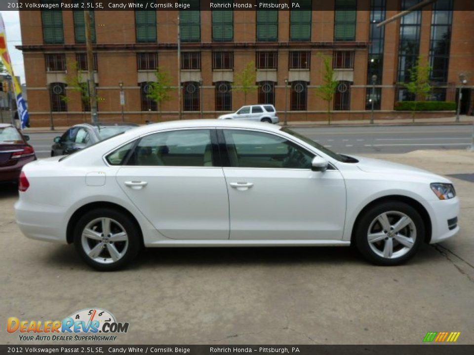 2012 Volkswagen Passat 2.5L SE Candy White / Cornsilk Beige Photo #18