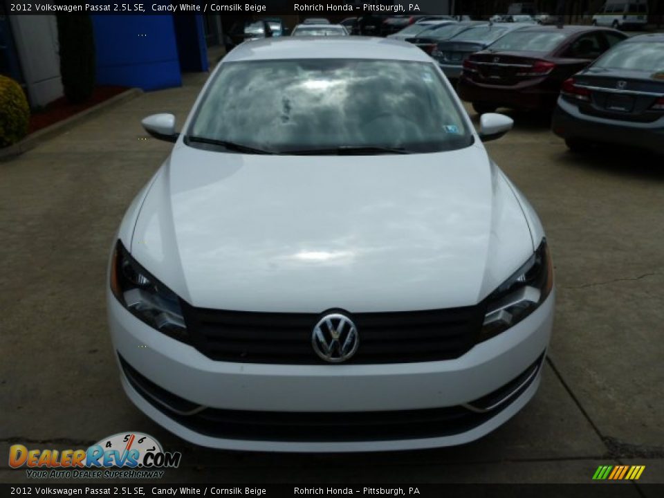 2012 Volkswagen Passat 2.5L SE Candy White / Cornsilk Beige Photo #19