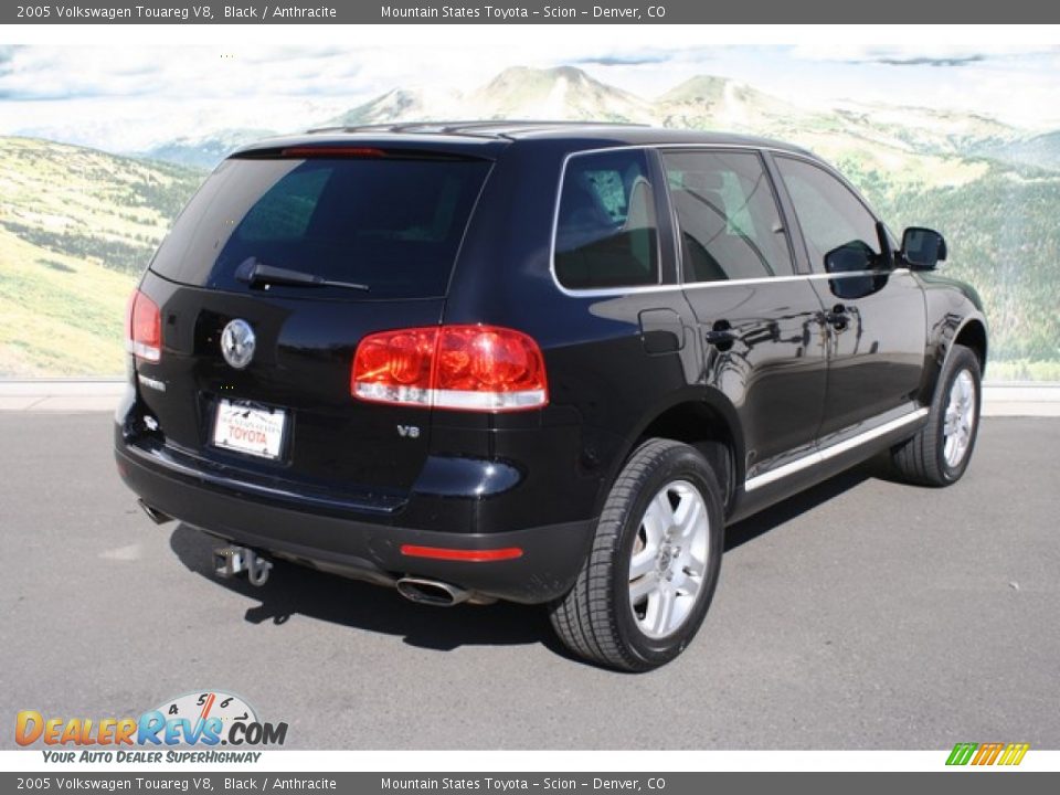 2005 Volkswagen Touareg V8 Black / Anthracite Photo #3