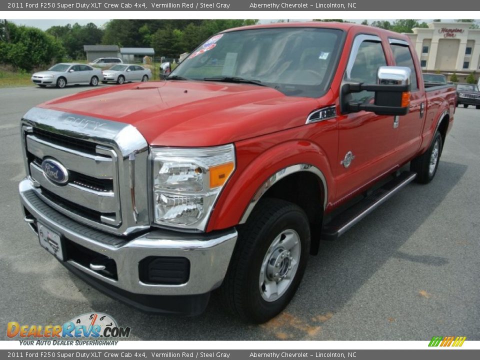 2011 Ford F250 Super Duty XLT Crew Cab 4x4 Vermillion Red / Steel Gray Photo #2