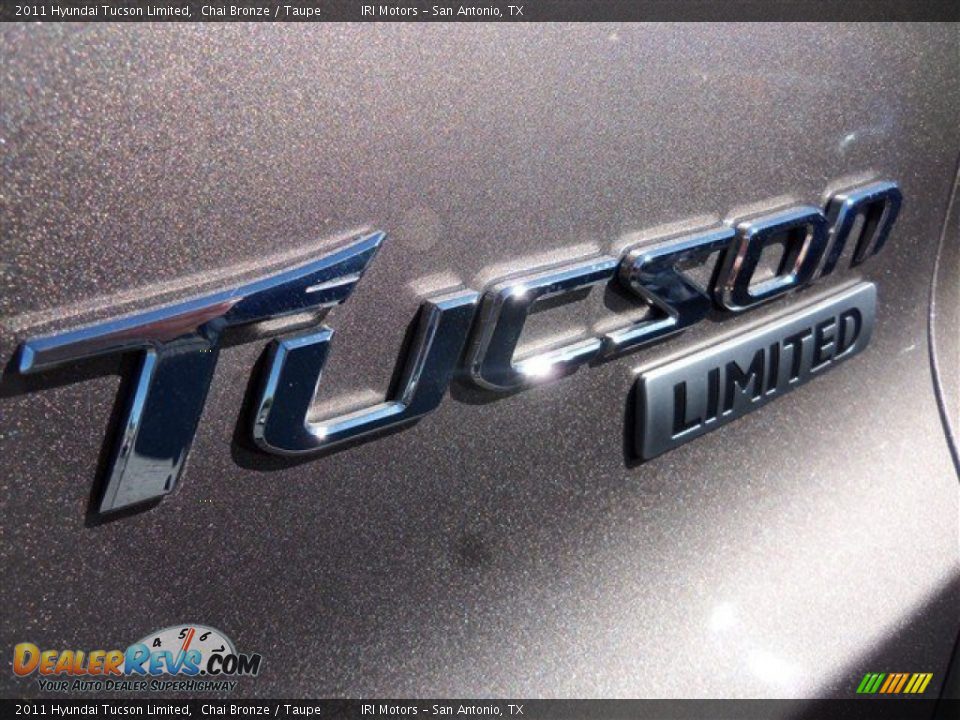 2011 Hyundai Tucson Limited Chai Bronze / Taupe Photo #8