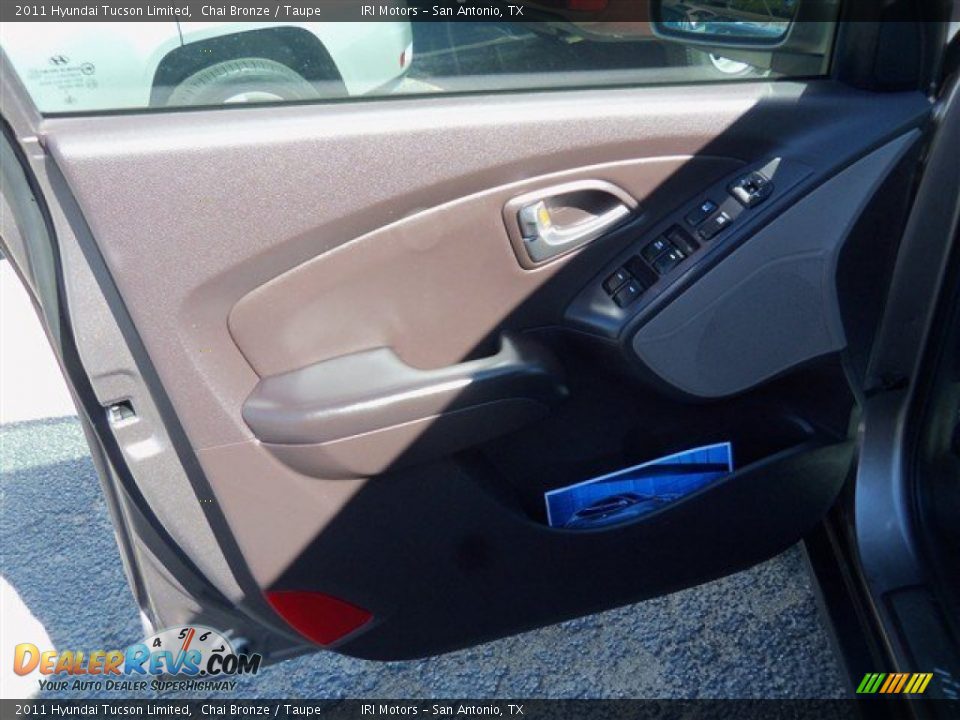 2011 Hyundai Tucson Limited Chai Bronze / Taupe Photo #9