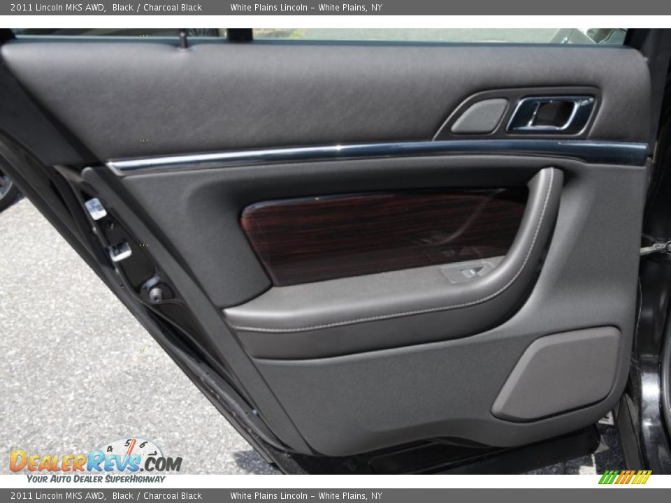 2011 Lincoln MKS AWD Black / Charcoal Black Photo #5