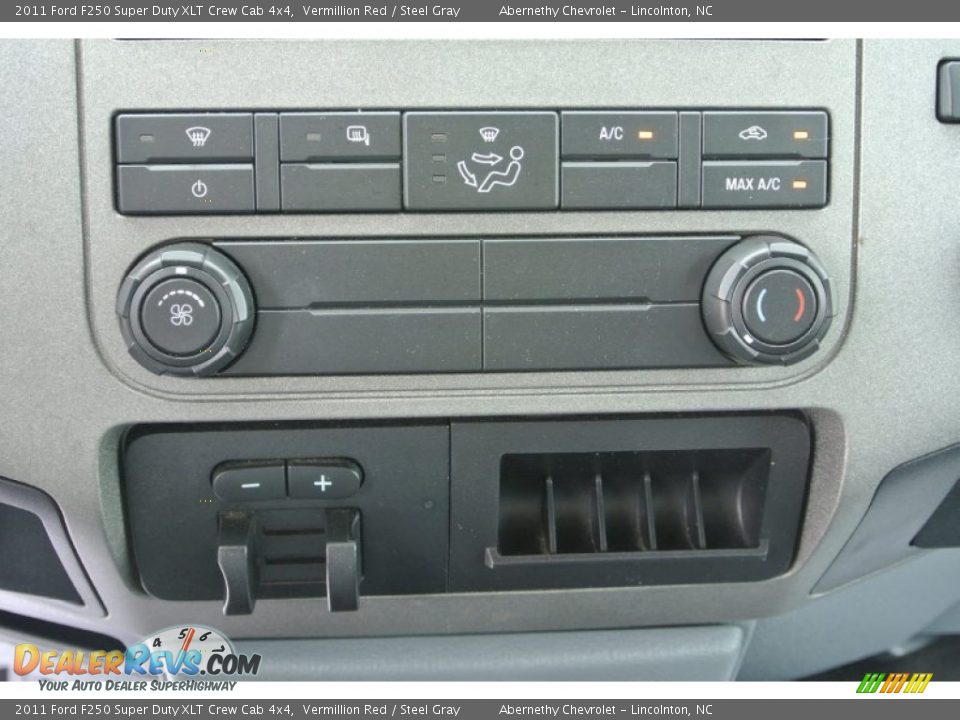 2011 Ford F250 Super Duty XLT Crew Cab 4x4 Vermillion Red / Steel Gray Photo #11