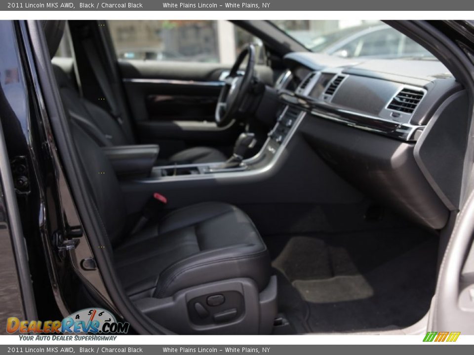 2011 Lincoln MKS AWD Black / Charcoal Black Photo #11